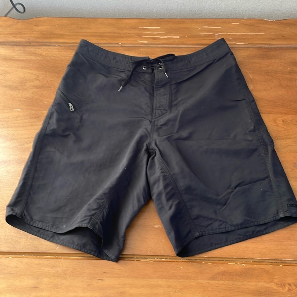 PATAGONIA Board Shorts Size 34